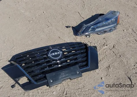 2023 Nissan Kicks Sr Xtronic Cvt z USA, uszkodzony, nr VIN 3N1CP5DV3PL567797